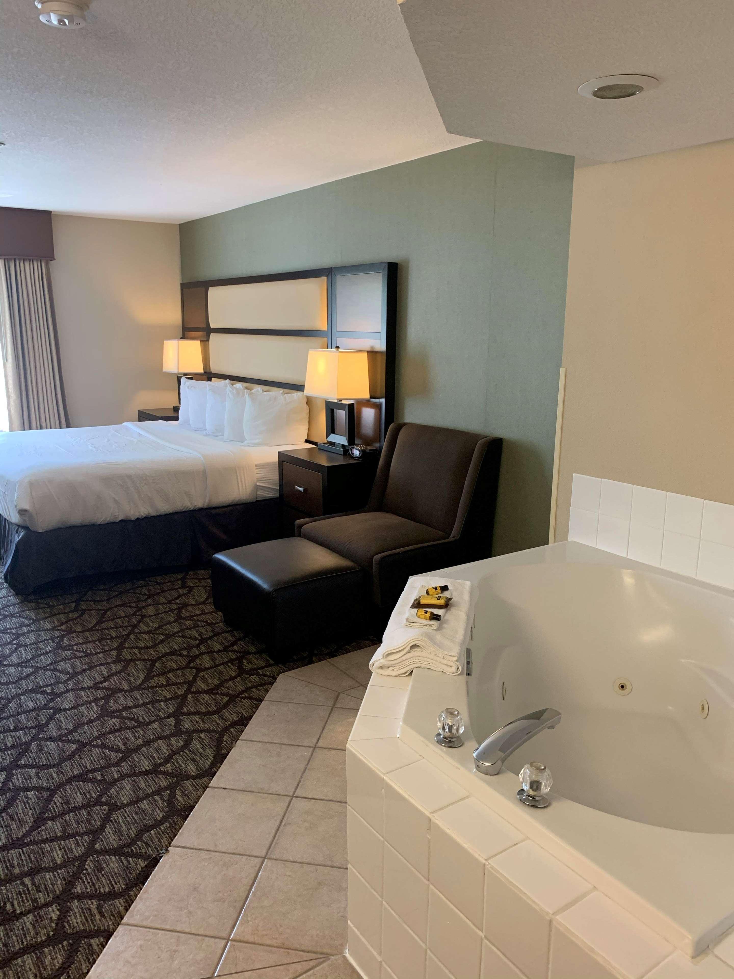 Best Western Plus Vancouver Mall Drive Eksteriør billede